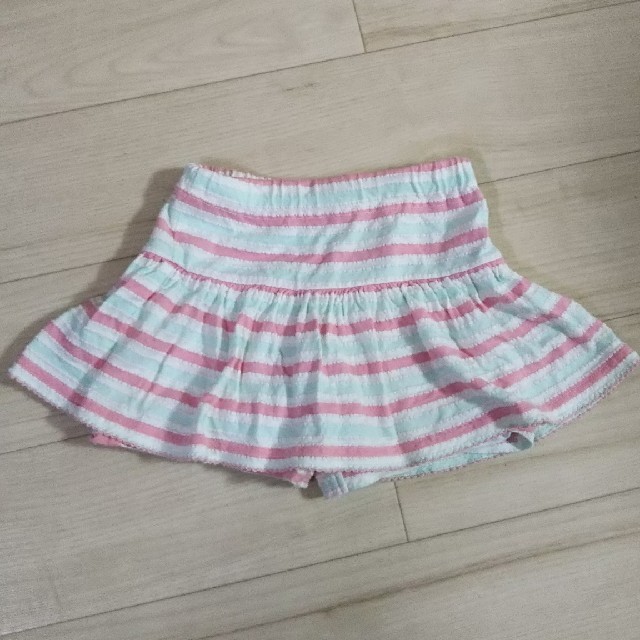 BeBe(ベベ)のBEBEパンツ付きスカート♡100 キッズ/ベビー/マタニティのキッズ服女の子用(90cm~)(スカート)の商品写真
