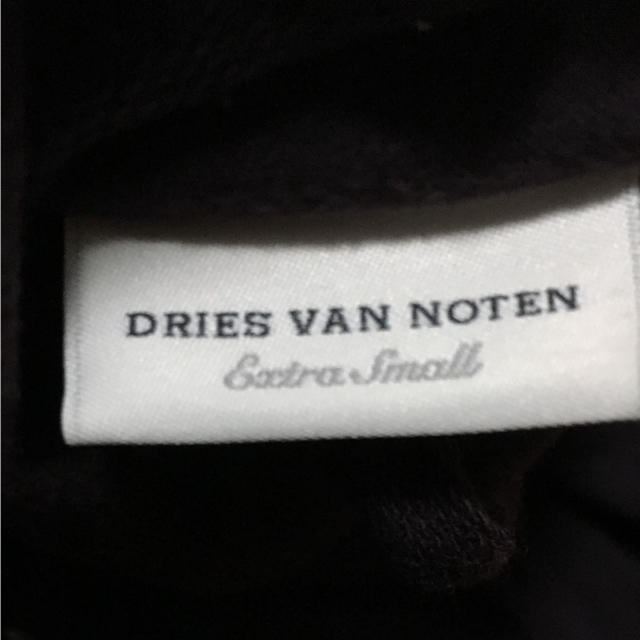 DRIES VAN NOTEN(ドリスヴァンノッテン)のドリスヴァンノッテン 変形 スウェット レディースのトップス(トレーナー/スウェット)の商品写真