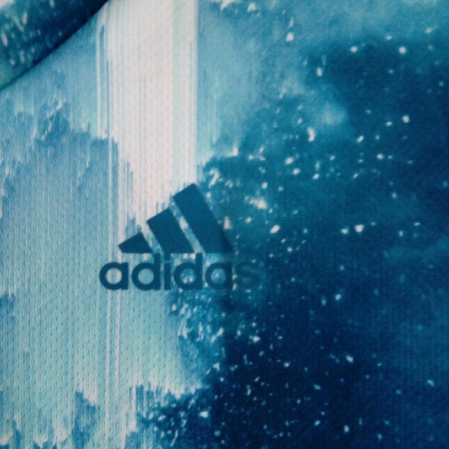 adidas(アディダス)の爽やかなヨガウエア スポーツ/アウトドアのトレーニング/エクササイズ(ヨガ)の商品写真