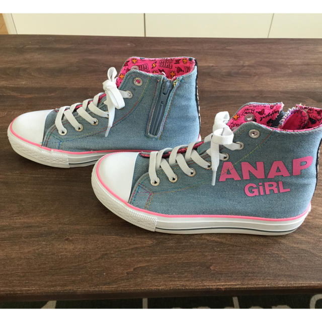ANAP Kids(アナップキッズ)のANAP ハイカットシューズ 22.0cm キッズ/ベビー/マタニティのキッズ靴/シューズ(15cm~)(その他)の商品写真