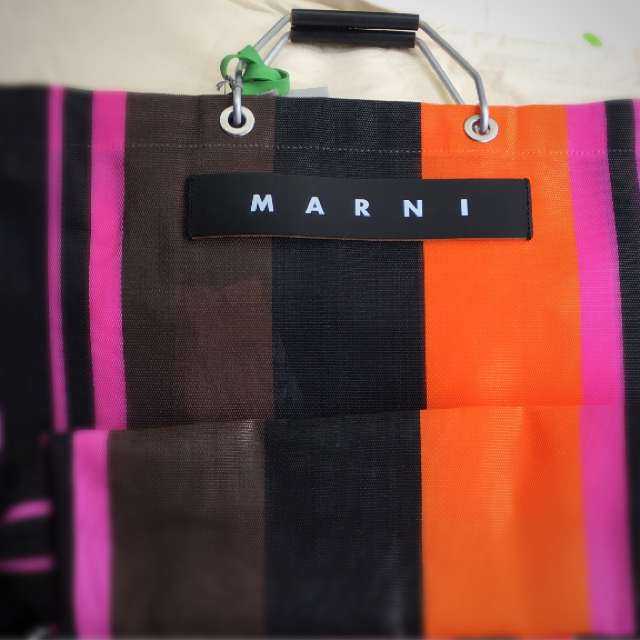 MARNI マルニフラワーカフェ  新作ストライプバッグ ピンク