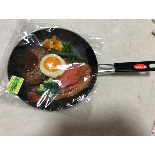 食品サンプル ハンバーグ フライパン エンタメ/ホビーのフィギュア(その他)の商品写真