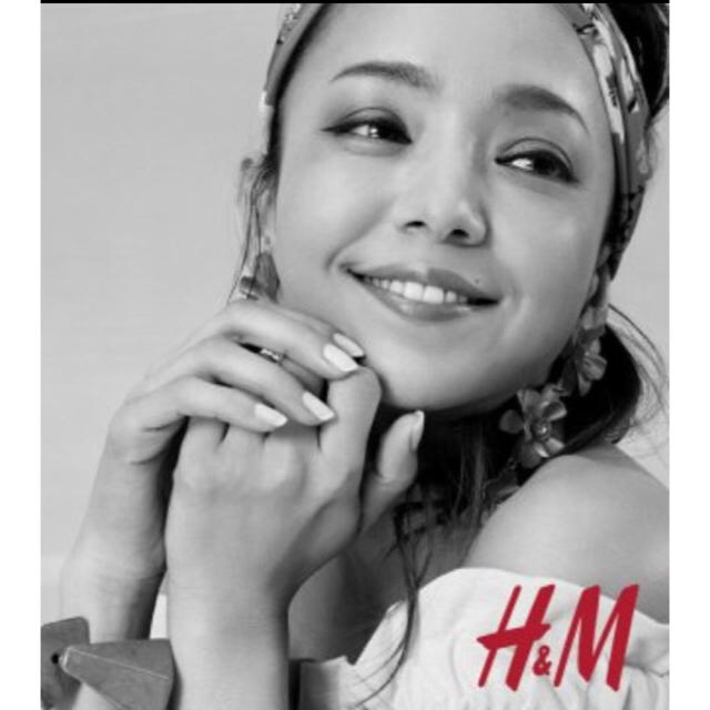 H&H(エイチアンドエイチ)の安室奈美恵☆H&M コラボ ヘアバンド・ターバン イエロー レディースのヘアアクセサリー(ヘアバンド)の商品写真