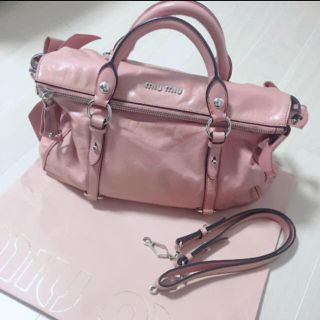 ミュウミュウ(miumiu)のmiumiu 2wayバック♡値下げしました(ハンドバッグ)