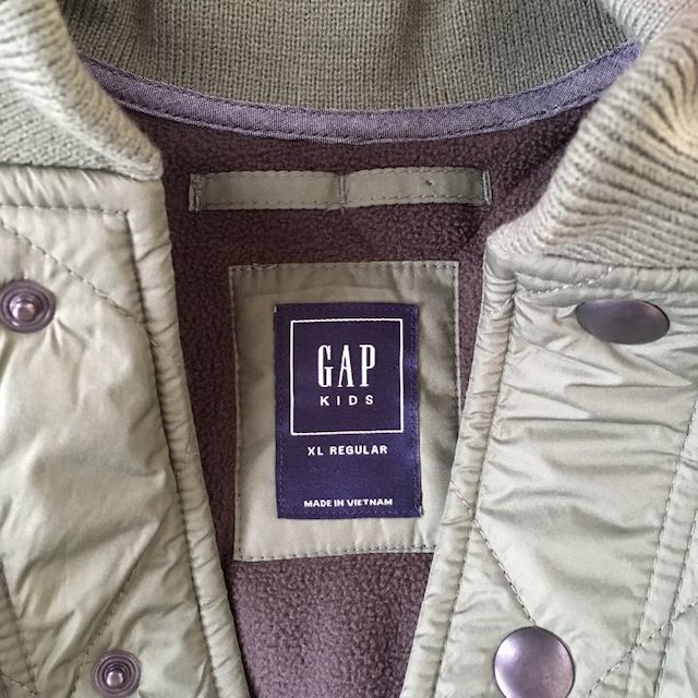 GAP(ギャップ)のHAKO様専用 キッズ/ベビー/マタニティのキッズ服男の子用(90cm~)(ジャケット/上着)の商品写真