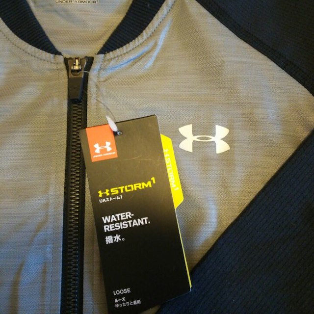 UNDER ARMOUR(アンダーアーマー)のアンダーアーマー ジャケット 値下しました‼ レディースのジャケット/アウター(ブルゾン)の商品写真