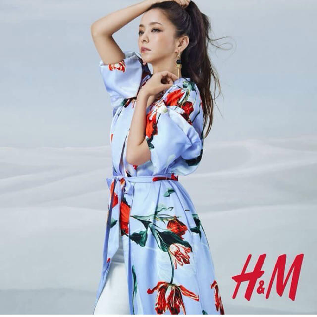 H&M(エイチアンドエム)の安室奈美恵H&Mコラボガウン レディースのワンピース(ロングワンピース/マキシワンピース)の商品写真