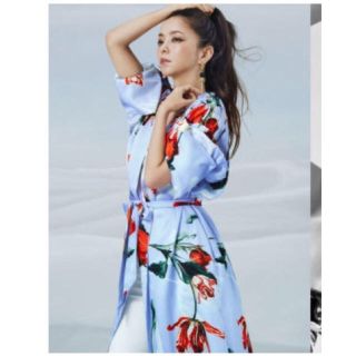 エイチアンドエム(H&M)の完売品 h&m 安室奈美恵コラボ L 花柄ガウン(ロングワンピース/マキシワンピース)