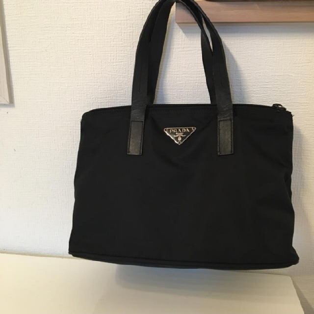 PRADA(プラダ)のプラダバッグ　いちご様専用　 レディースのバッグ(トートバッグ)の商品写真