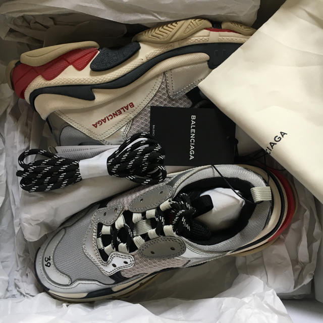 triple s balenciaga silver