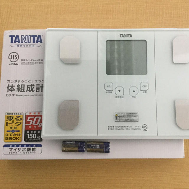 タニタ体組成計新品 スマホ/家電/カメラの美容/健康(体重計/体脂肪計)の商品写真