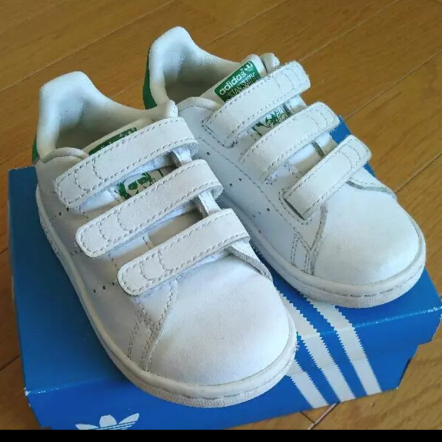 adidas(アディダス)のスタンスミス早い者勝ちになります キッズ/ベビー/マタニティのベビー靴/シューズ(~14cm)(スニーカー)の商品写真