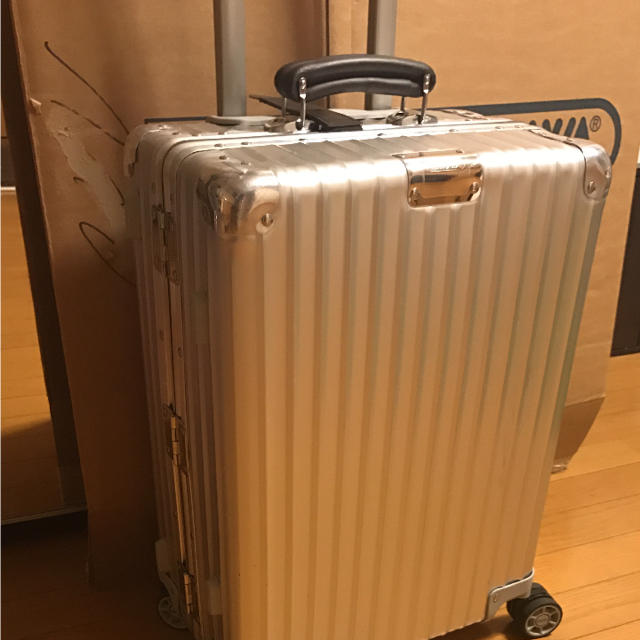 RIMOWAクラシックフライト(機内持ち込みサイズ)