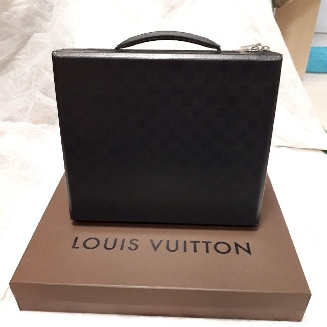 LOUIS VUITTON(ルイヴィトン)のタム様専用　ルイヴィトン　PCケース・アタッシュケース メンズのバッグ(ビジネスバッグ)の商品写真