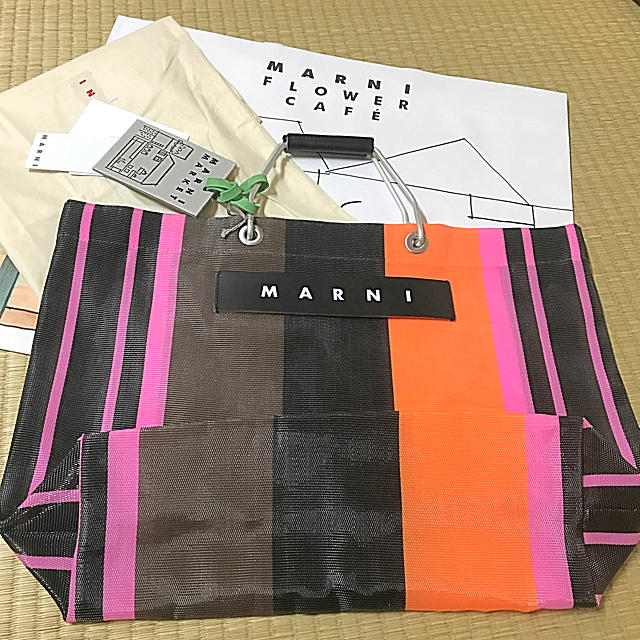 新品 今期 マルニ フラワーカフェ バッグ  カゴバッグ marni