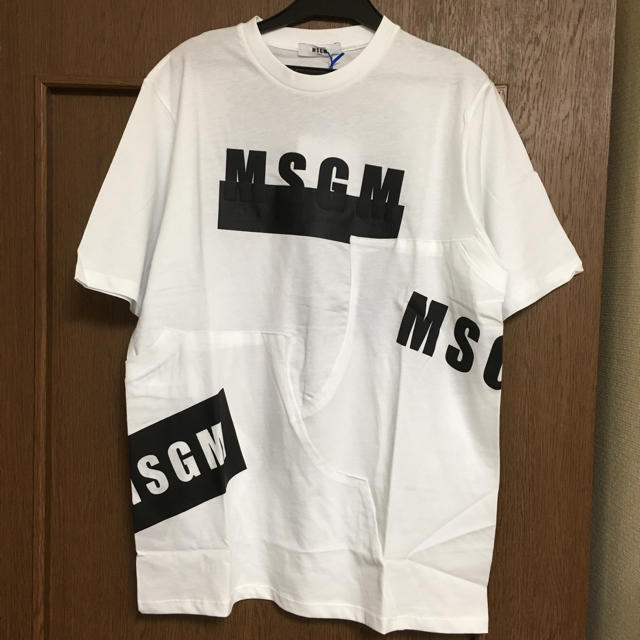 MSGM(エムエスジイエム)の2018SS 新作✨  MSGM フロント&バックデザインロゴ Tシャツ レディースのトップス(Tシャツ(半袖/袖なし))の商品写真