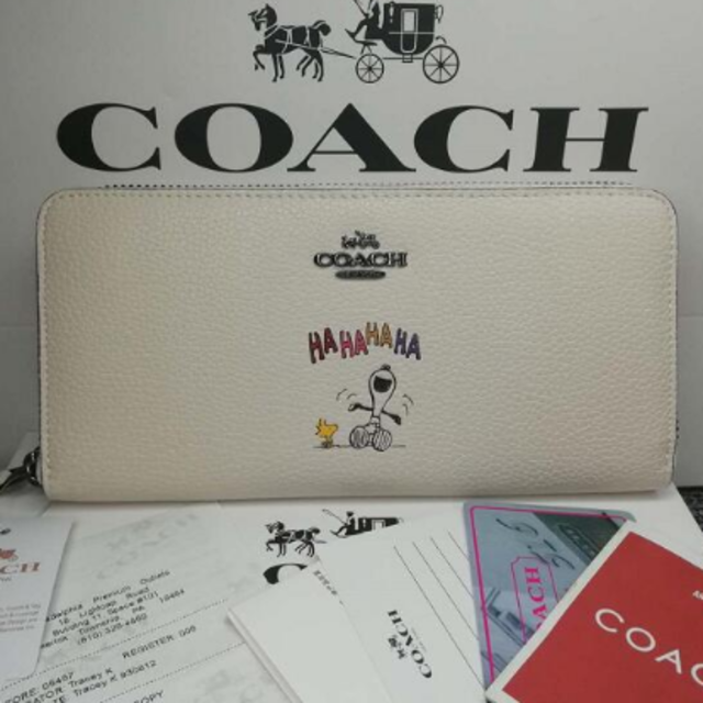 COACH(コーチ)の2018新品未使用 コーチ スヌーピー 長財布F16122Bコラボ限定！ レディースのファッション小物(財布)の商品写真