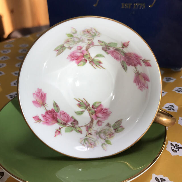 Aynsley China(エインズレイ)の Aynsley エインズレイ✿デミタスカップ✿  薔薇 インテリア/住まい/日用品のキッチン/食器(グラス/カップ)の商品写真