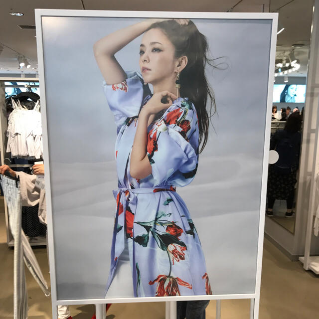 blue sky様専用 安室奈美恵 H&M フローラルガウン レディース