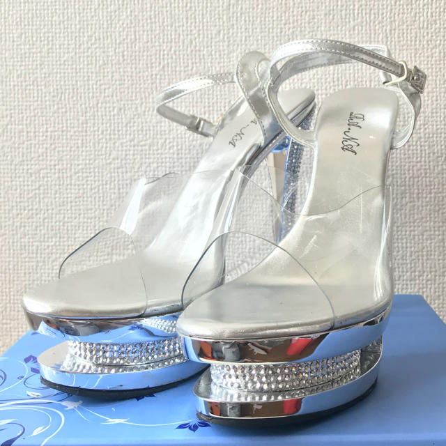 ラインストーンクリアサンダル レディースの靴/シューズ(サンダル)の商品写真