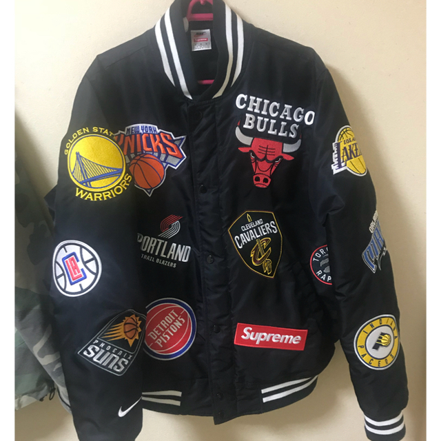 Supreme(シュプリーム)のSupreme Nike NBA Teams Warm-Up Jacket M メンズのジャケット/アウター(ナイロンジャケット)の商品写真