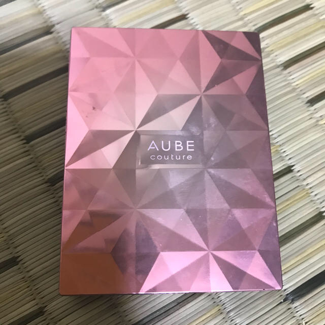 AUBE couture(オーブクチュール)のオーブクチュール コスメ/美容のベースメイク/化粧品(アイシャドウ)の商品写真