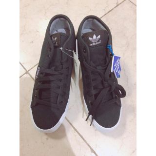 アディダス(adidas)のadidas☆黒スニーカー(スニーカー)