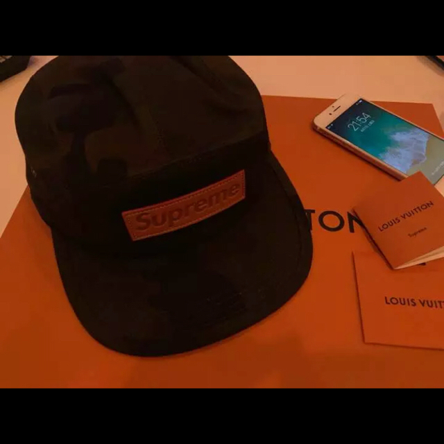 お気にいる】 Supreme ) LouisViton×Supreme(シュプリーム - キャップ