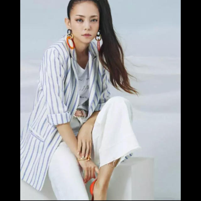 H&M(エイチアンドエム)の安室奈美恵 H&M コラボ ジャケット 新品タグ付き レディースのジャケット/アウター(テーラードジャケット)の商品写真