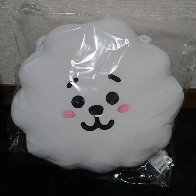 BT21 RJ JIN クッション 42cm エンタメ/ホビーのCD(K-POP/アジア)の商品写真