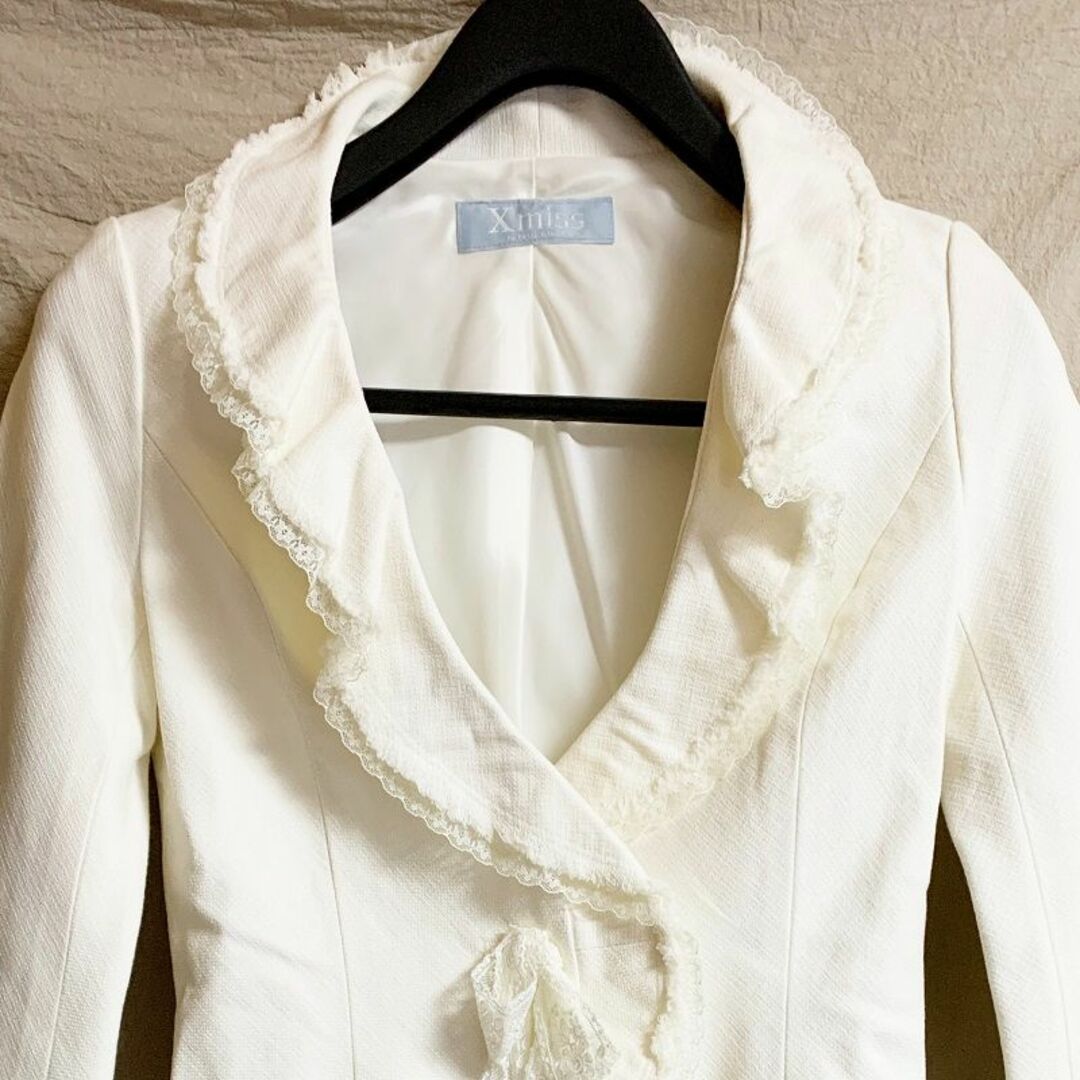 Xmiss(キスミス)のキスミス/タグ有 フリル リボン レース スーツ ジャケット スカート 白 レディースのフォーマル/ドレス(スーツ)の商品写真