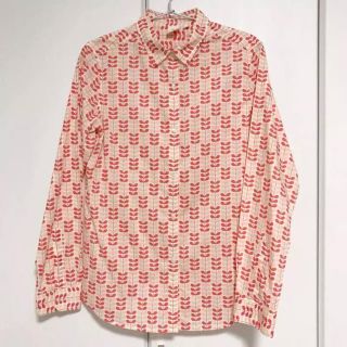 ユニクロ(UNIQLO)の【未使用】UNIQLO シャツ(シャツ/ブラウス(長袖/七分))