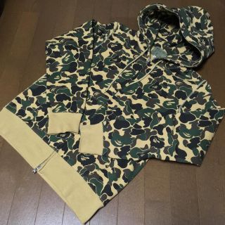 アベイシングエイプ(A BATHING APE)のBAPE  camo柄 FULLZIP  HOODIE(パーカー)