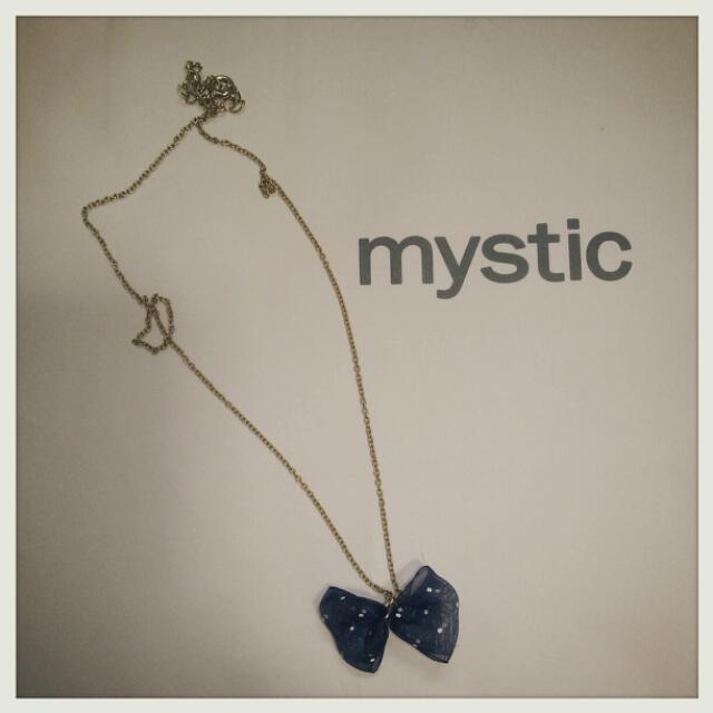 mystic(ミスティック)のリボンネックレス レディースのアクセサリー(ネックレス)の商品写真