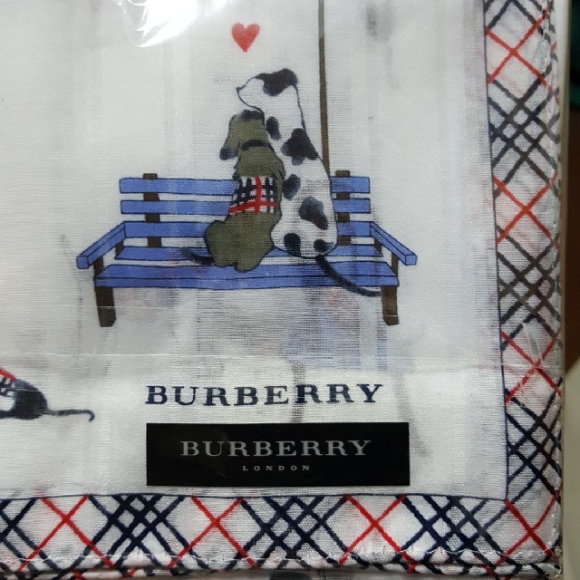 BURBERRY(バーバリー)のレディース ハンカチ 新品 (ルンルン様専用) レディースのファッション小物(ハンカチ)の商品写真