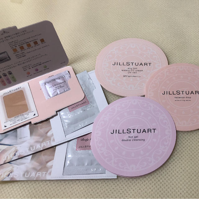 JILL by JILLSTUART(ジルバイジルスチュアート)のジルスチュアート 化粧品 サンプル 試供品 コスメ/美容のキット/セット(サンプル/トライアルキット)の商品写真