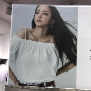 エイチアンドエム(H&M)のH&M安室ちゃん安室奈美恵コラボオフショル(カットソー(半袖/袖なし))