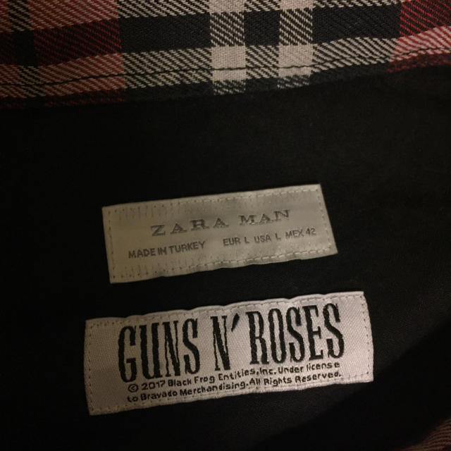 ZARA(ザラ)の 2017AW ZARA × GUNS N' ROSES ガンズ チェックシャツ メンズのトップス(シャツ)の商品写真