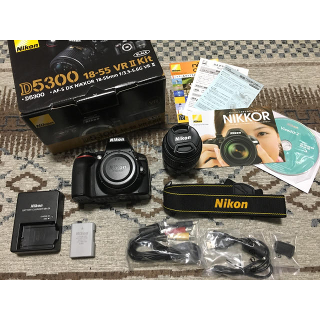 Nikon D5300 レンズキットスマホ/家電/カメラ