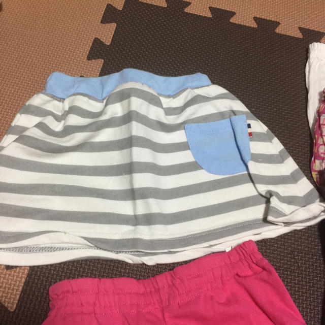 西松屋(ニシマツヤ)の80サイズ夏パンツ、スカートセット キッズ/ベビー/マタニティのベビー服(~85cm)(パンツ)の商品写真
