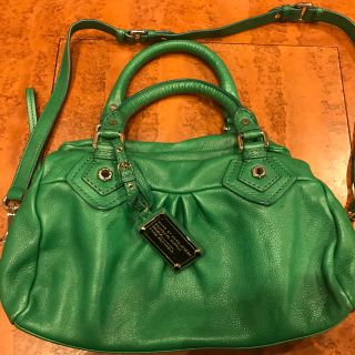 マークバイマークジェイコブス(MARC BY MARC JACOBS)のMARC BY MARC JACOBS春色グリーンバッグ★(ショルダーバッグ)