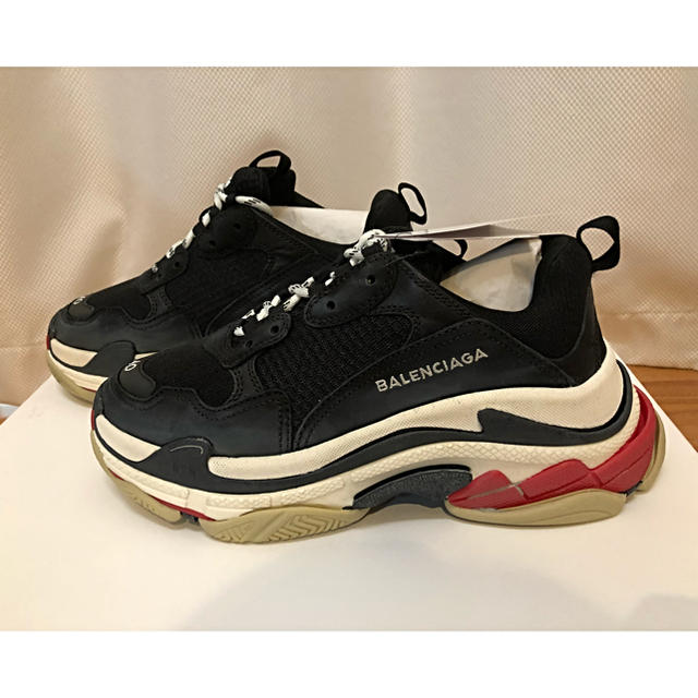 Balenciaga(バレンシアガ)のBalenciaga triple s 40 バレンシアガ トリプルS メンズの靴/シューズ(スニーカー)の商品写真