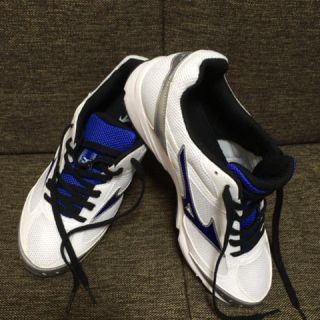 ミズノ(MIZUNO)のランニングシューズ(スニーカー)