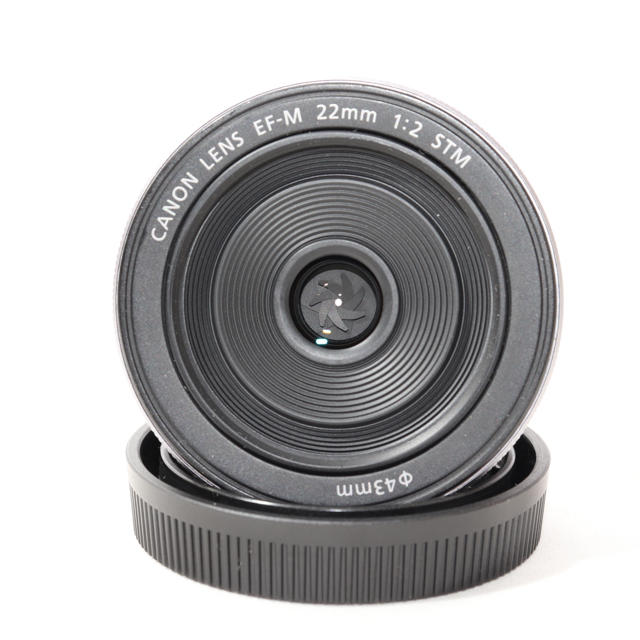 ☆極上品☆美しいボケ味で描写☆Canon EF-M 22mm F2 STM ☆極上品☆美しいボケ味で描写☆Canon EF-M 22mm F2 STM