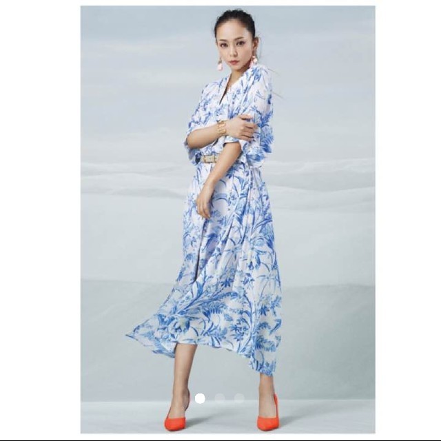 H&M(エイチアンドエム)の安室奈美恵  H&M  ワンピース レディースのワンピース(ロングワンピース/マキシワンピース)の商品写真