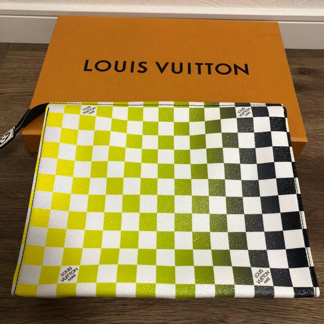 LOUIS VUITTON(ルイヴィトン)のルイヴィトン クラッチ レディースのバッグ(クラッチバッグ)の商品写真