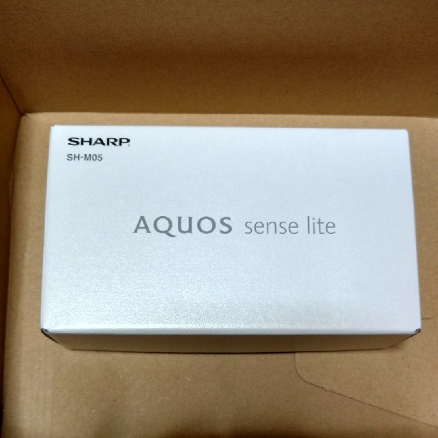 値下げしました AQUOS sense lite SH-M05　ゴールド