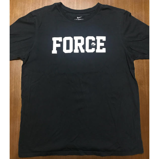 NIKE(ナイキ)のNIKE AIR FORCE TEE メンズのトップス(Tシャツ/カットソー(半袖/袖なし))の商品写真