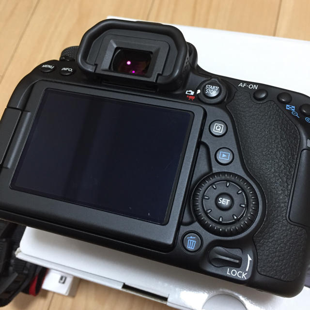 现货 るい様専用 EOS 80D ボディ