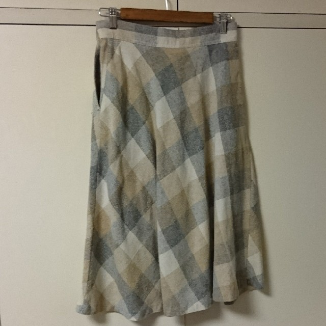 Santa Monica(サンタモニカ)の古着屋さん 購入 チェック柄 スカート ベージュ グレー チェック レディースのスカート(ひざ丈スカート)の商品写真